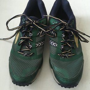 Brooks Cascadia Trail Running Size 10 w